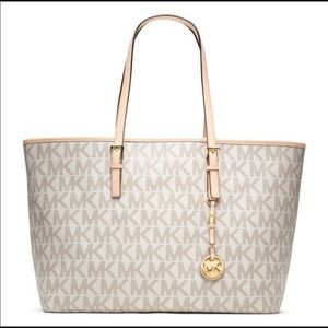 Large White/ gold micheal kors tote!